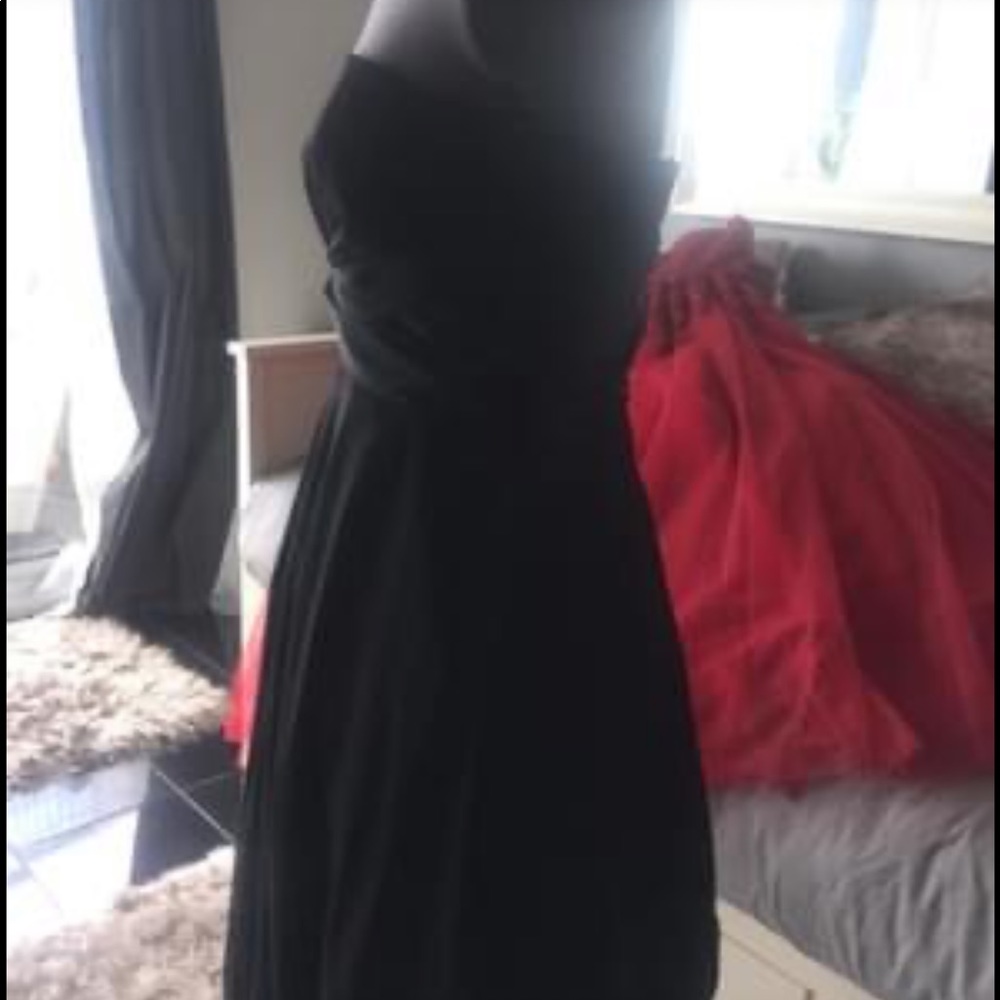 Cocktail Dress - Picture 4 of 5